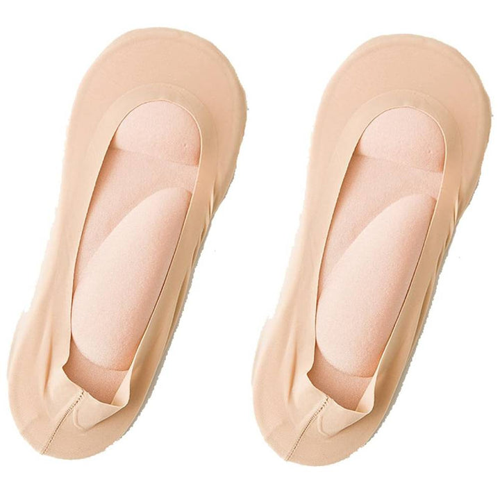 Comfortable women's non-slip yoga & Pilates socks. Arch support and grip enhance stability for active women.