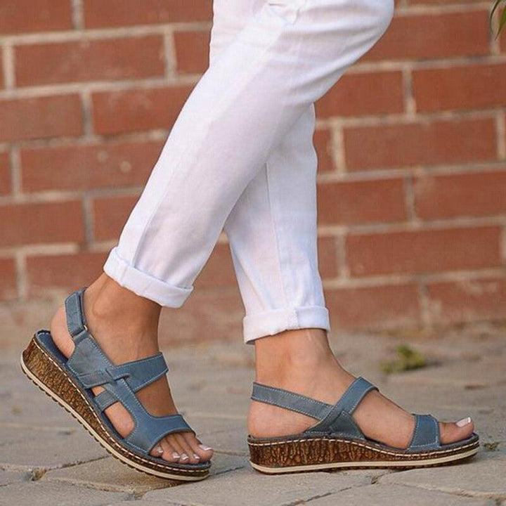 Stylish women's comfortable orthopaedic platform sandals. Perfect open-toe footwear for spring & summer.
