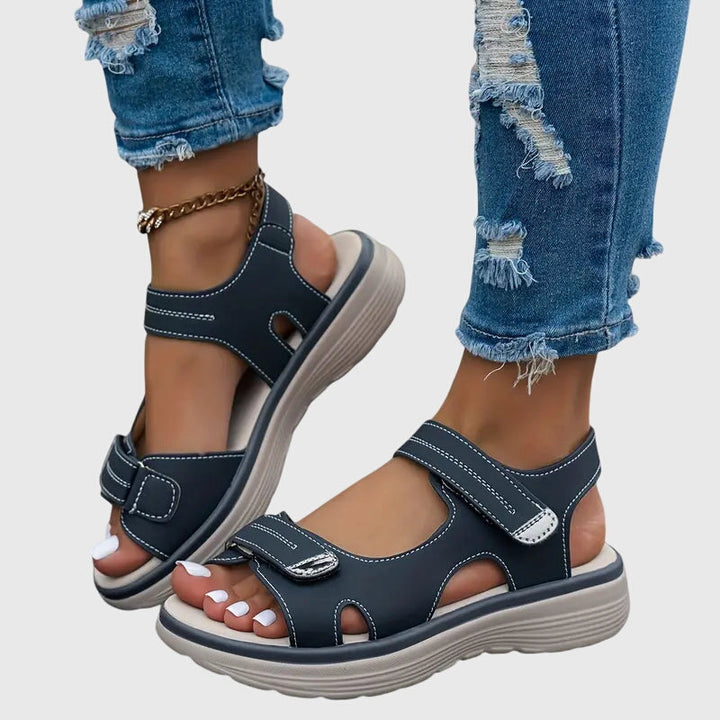 Versatile women's orthopaedic sandals, perfect for summer comfort, support, and pain relief.