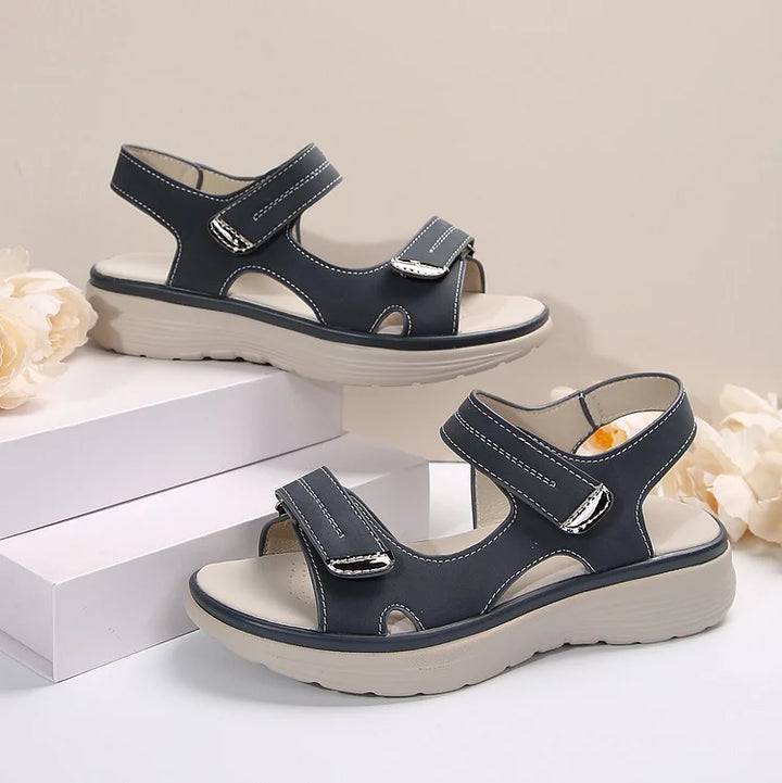 Slip-resistant women's orthopaedic sandals, adjustable for superior daily comfort and safety.