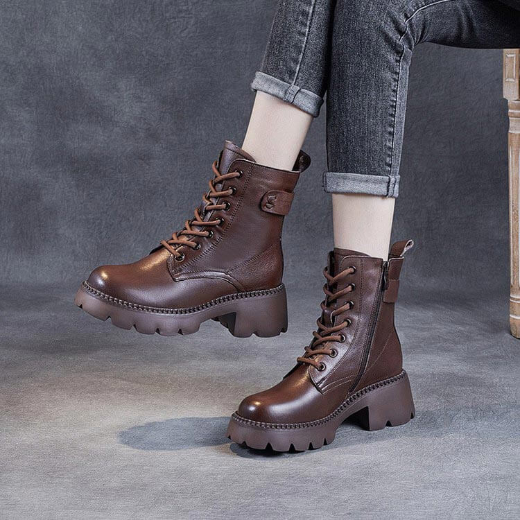 Everyday women's orthopedic boots, engineered for superior support and all-day comfortable wear.