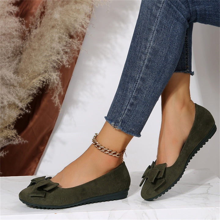 Women's brown orthopedic loafers with slip-on design, perfect for comfort and breathable wear