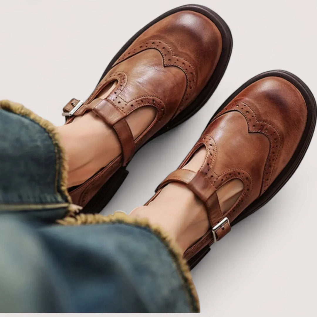 Women's orthopedic Mary Jane shoes in black leather, offering arch support for casual everyday wear.