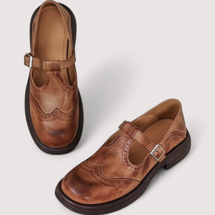 Casual women's orthopedic Mary Jane shoes with adjustable strap, providing excellent arch support.