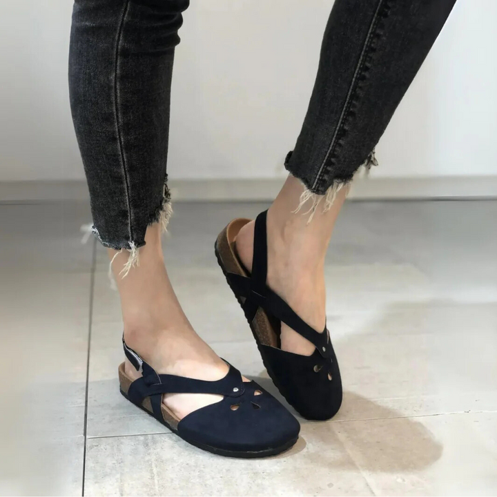 Comfortable women's walking sandals, orthopedic slingback with cross straps and excellent arch support.