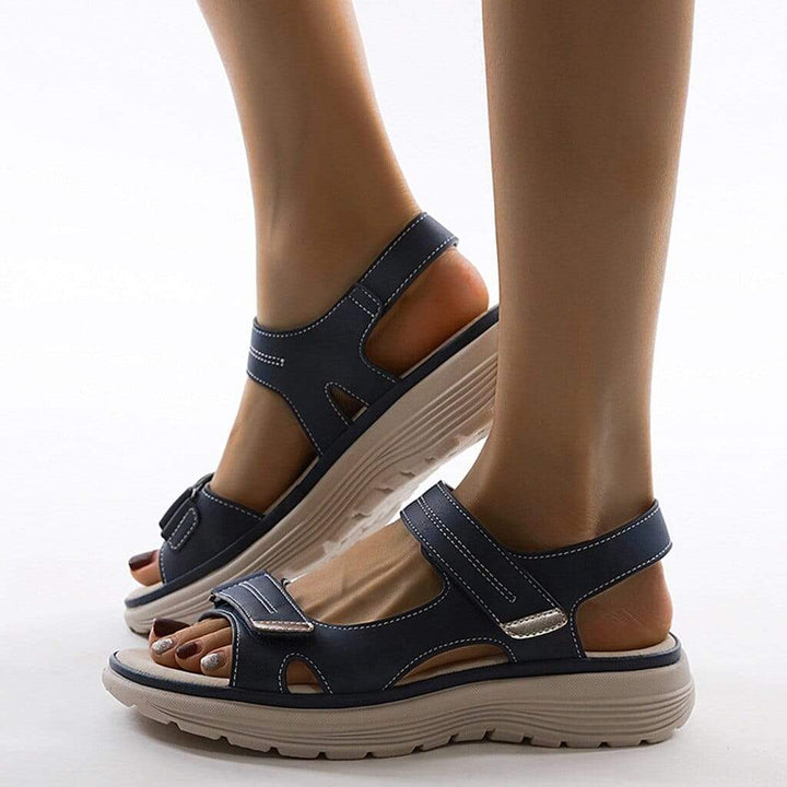 Comfortable women's sandals, orthopedic design & strong arch support, perfect for walking & summer travel.