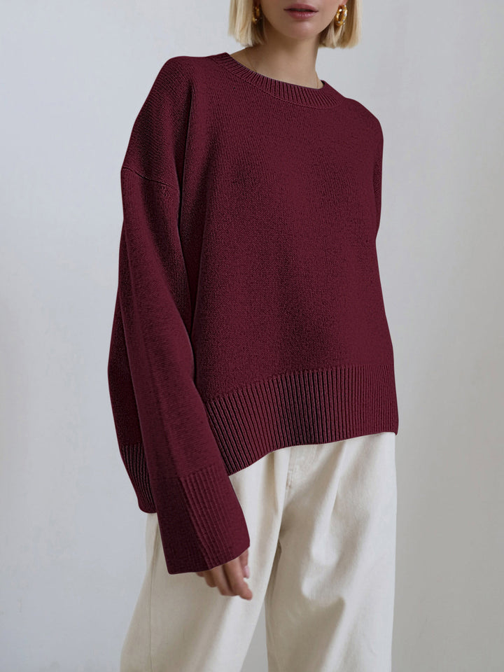 Women's knit pullover sweater, oversized comfort, a must-have for cold weather