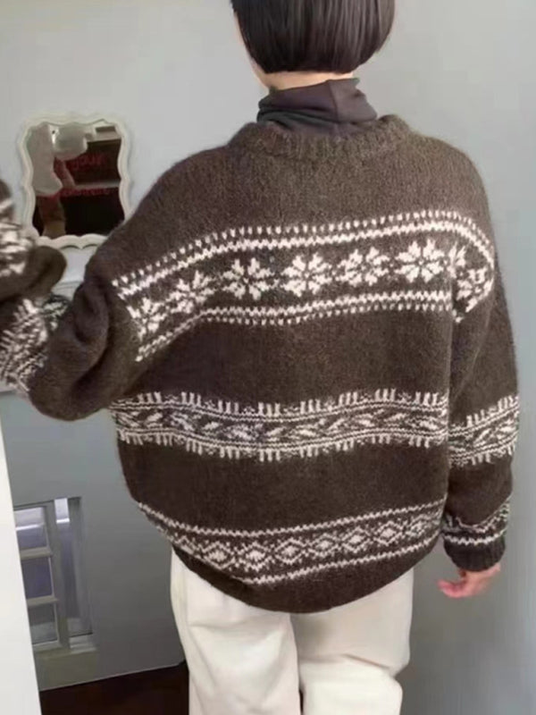 Seasonal layering piece: a cozy women's patterned crewneck knit sweater in a modern style