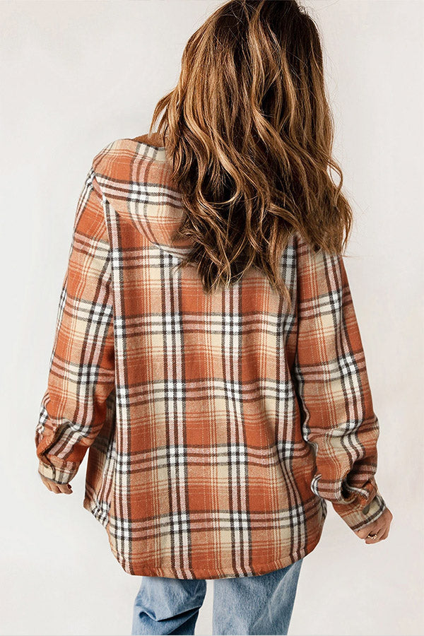 Chic women's hooded plaid jacket with sherpa lining. Long sleeve, perfect for autumn & winter.