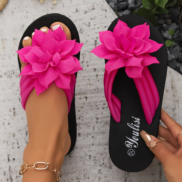 Casual wide fit women's platform flip flops, ideal summer or vacation footwear.