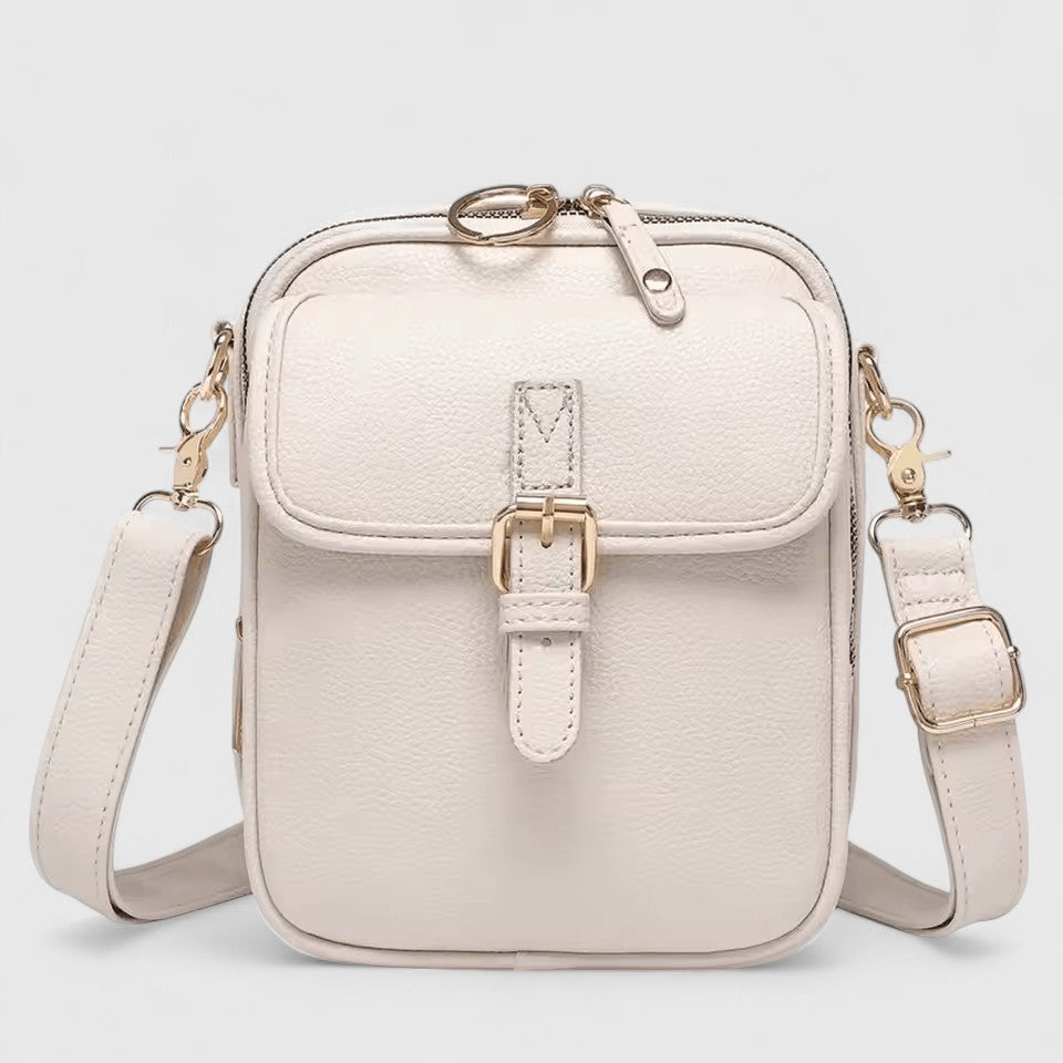 Practical women's shoulder bag, a chic everyday bag and essential summer fashion accessory.