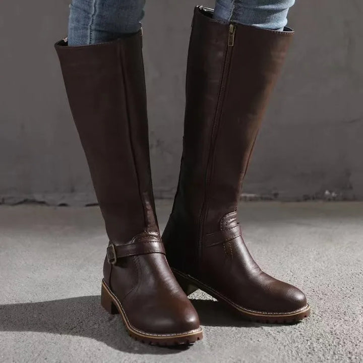 Tall women's leather boots with orthopedic support, ideal for winter fashion