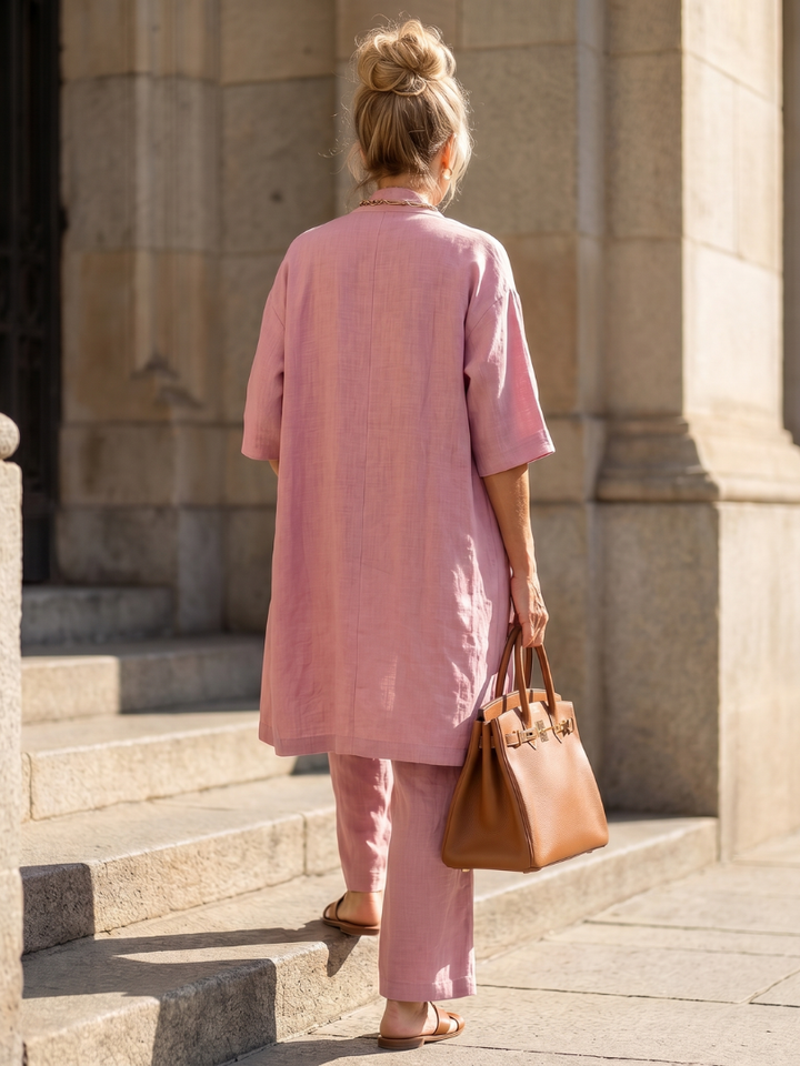 Relaxed fit women's set, ideal for casual wear or as a comfortable lounge ensemble.