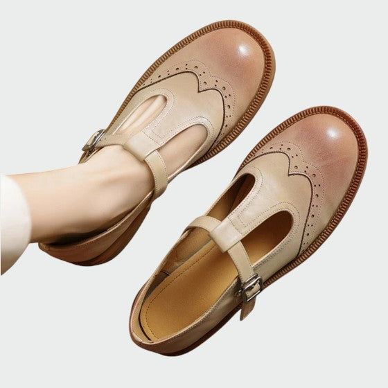 Everyday wear women's shoes, retro black Mary Jane with round toe and strap detail