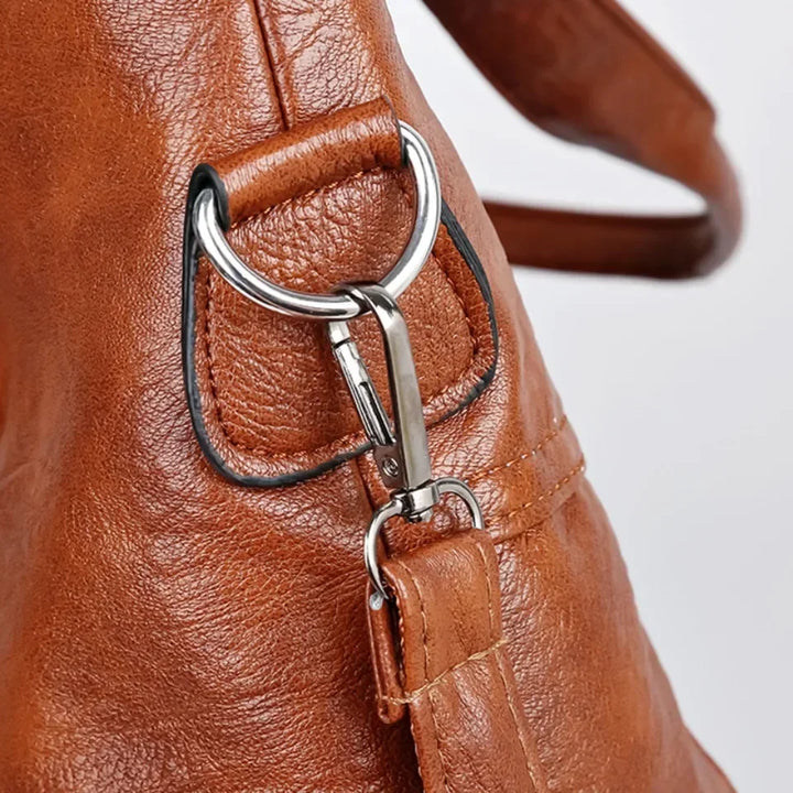 Vintage chic women's tote, a fashionable accessory for any casual outfit.