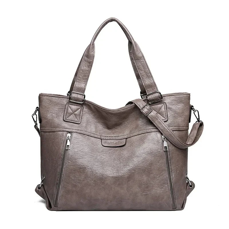 Classic retro women's shoulder bag with a distinct vintage charm, a must-have accessory.