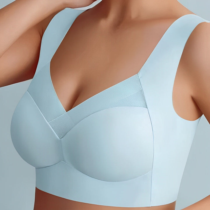 Stylish women's ergonomic seamless bra top, designed for ultimate all-day comfort, flexibility & support.