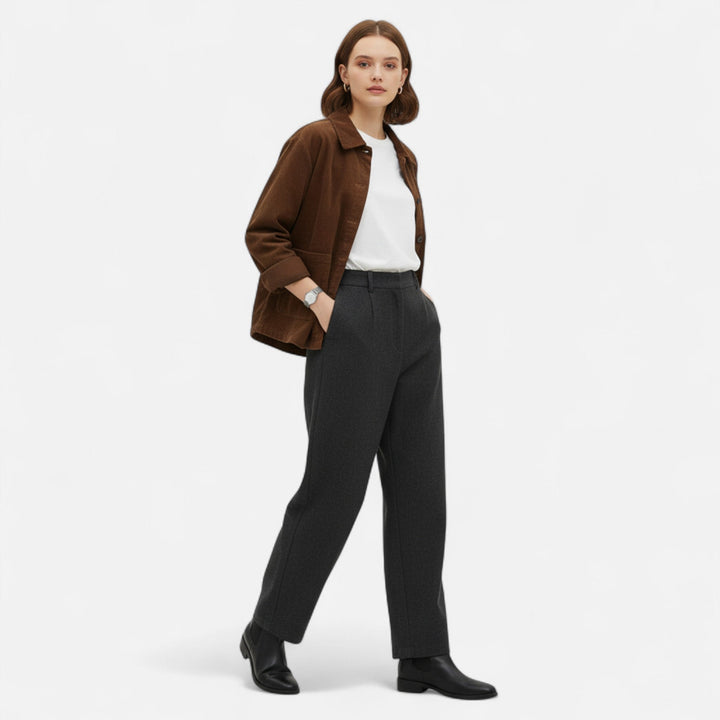 Elegant women's short jacket for chic everyday wear. Contemporary ladies fashion, versatile seasonal outerwear.