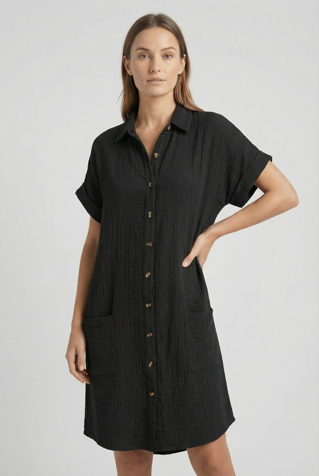 Stylish women's short sleeve mini dress, a versatile casual shirt dress for summer.