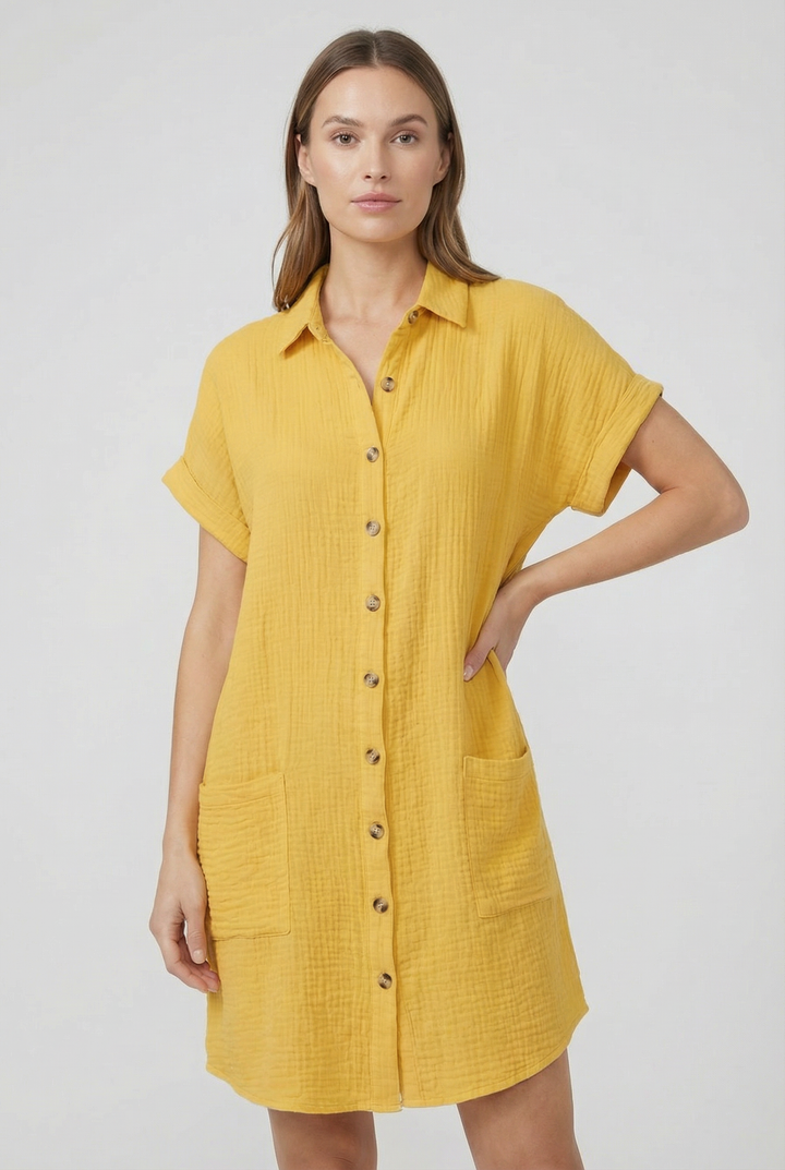 Collared women's summer mini dress with short sleeves, perfect for day or vacation.