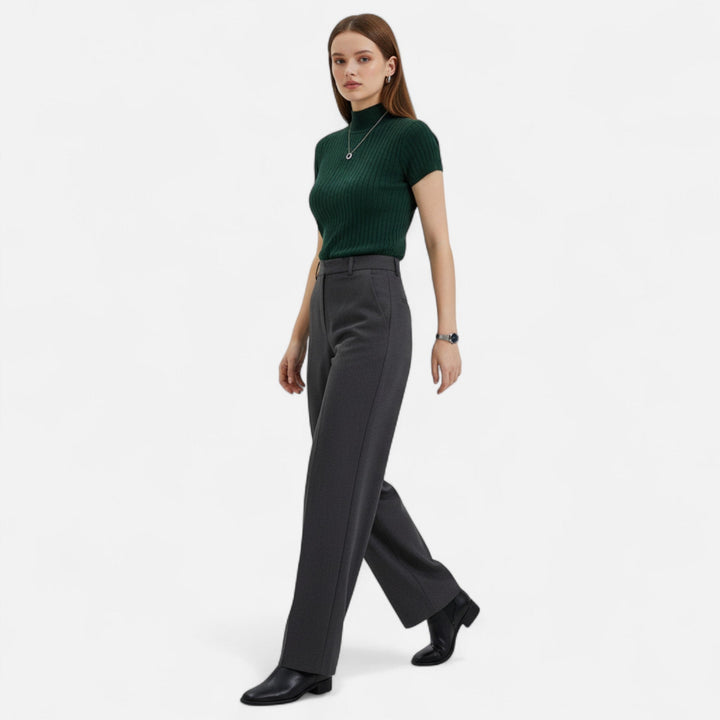 Versatile women's short-sleeve turtleneck blouse, a chic fashion piece for effortless layering.
