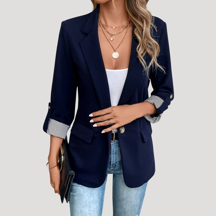 Women's single-breasted blazer with rolled-up sleeves, perfect for summer office wear & casual chic