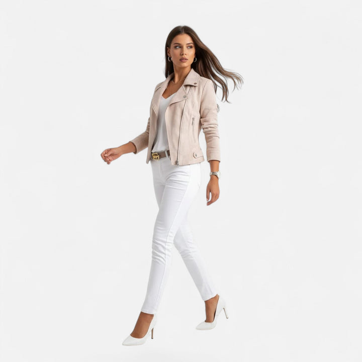 Chic women's zip jacket with slim lapels & pockets, perfect for versatile everyday fashion.