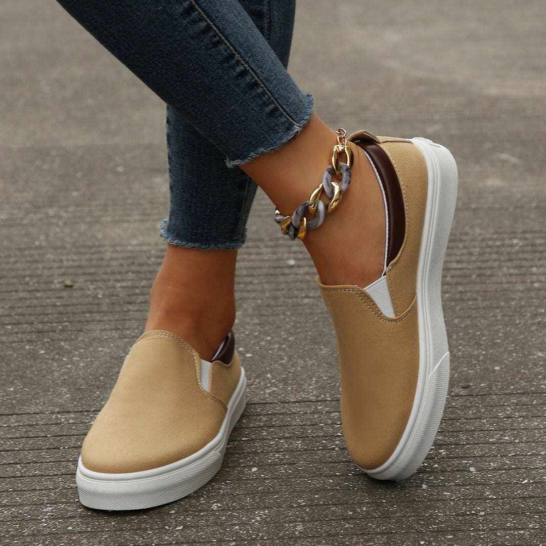 Women's slip-on leisure shoes for effortless everyday comfort and casual style.
