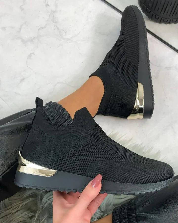 Women's slip-on orthopedic sneakers, perfect for all-day comfort, featuring arch support & easy wear.