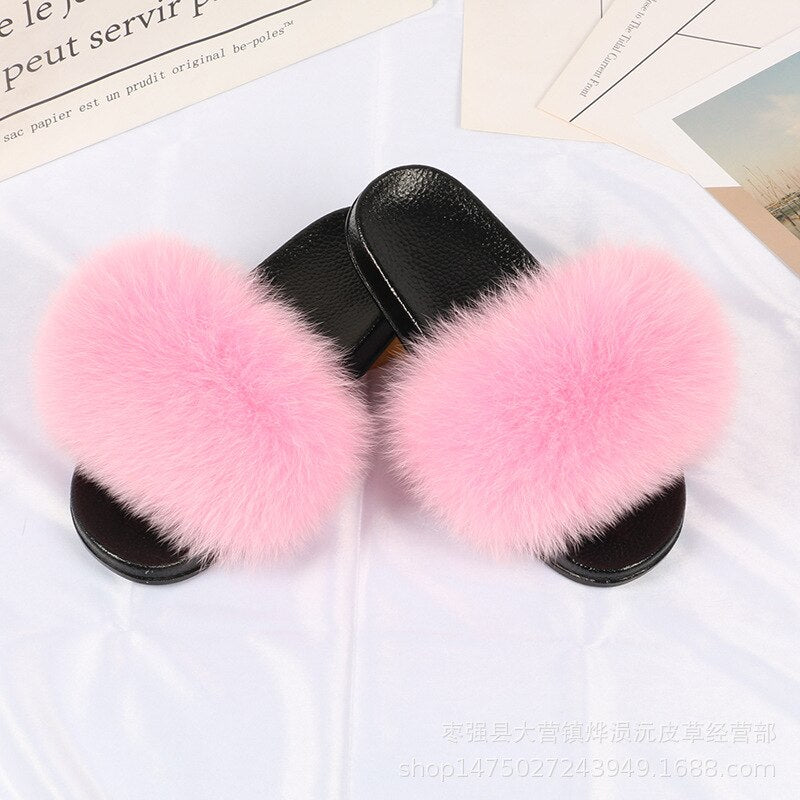 Cozy women's fluffy plush open-toe slides, offering ultimate comfort and soft loungewear footwear.