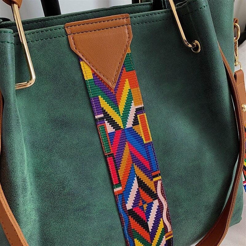 Elegant women's PU leather shoulder tote, ideal for everyday carry and a versatile fashion accessory.