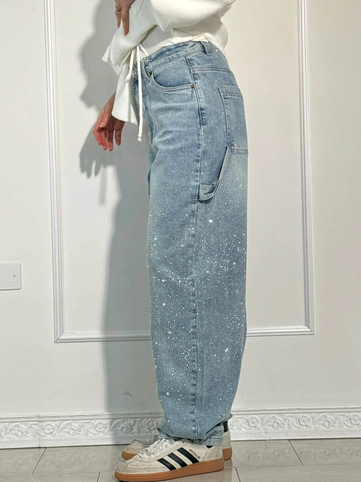 Chic wide leg pants for women, a must-have for spring fashion, blending comfort with modern aesthetics.