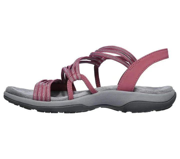 Breathable women's comfort sandals with adjustable strappy design, perfect for casual wear.