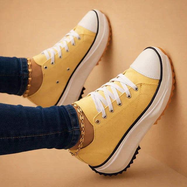 Stylish women's casual lace-up shoes, comfortable low-top sneakers for daily wear.
