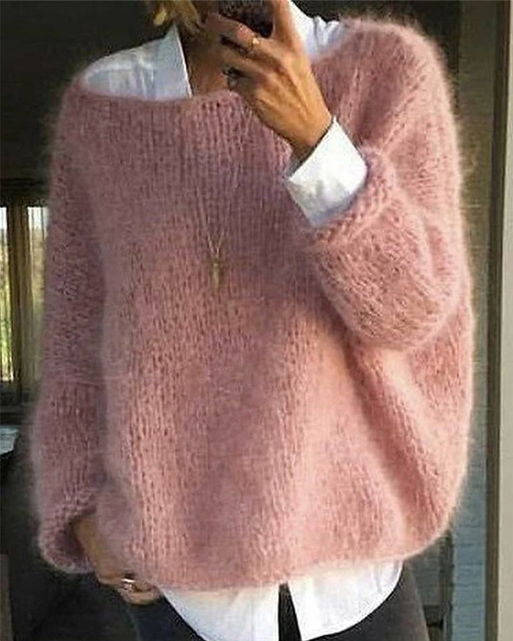 Women's timeless winter warm pullover sweater, cozy knit with long sleeves and crewneck.