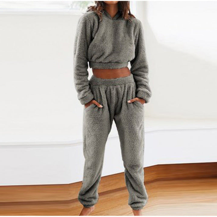 Chic women's lounge set: soft hooded sweatshirt & drawstring joggers for ultimate comfort & casual style.