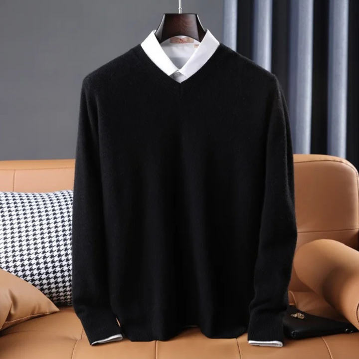 Women's V-neck long sleeve top, soft knit for comfortable everyday wear. Elegant and perfectly fitted.