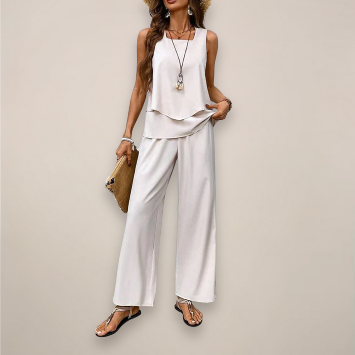 Elegant women's printed wide-leg matching set, designed for comfortable and fashionable spring attire.