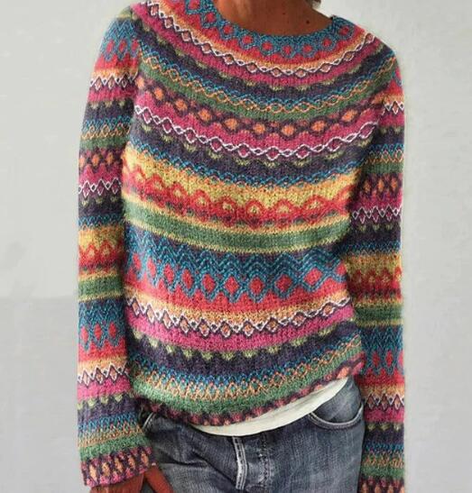 Comfortable women's vintage knit pullover sweater, ideal for cozy autumn outfits. Stylish long sleeve design.