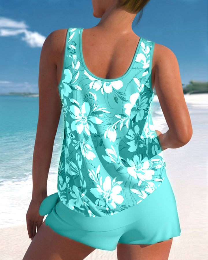 Women's swimwear: two-piece violet tankini, perfect for vacation and beach activities
