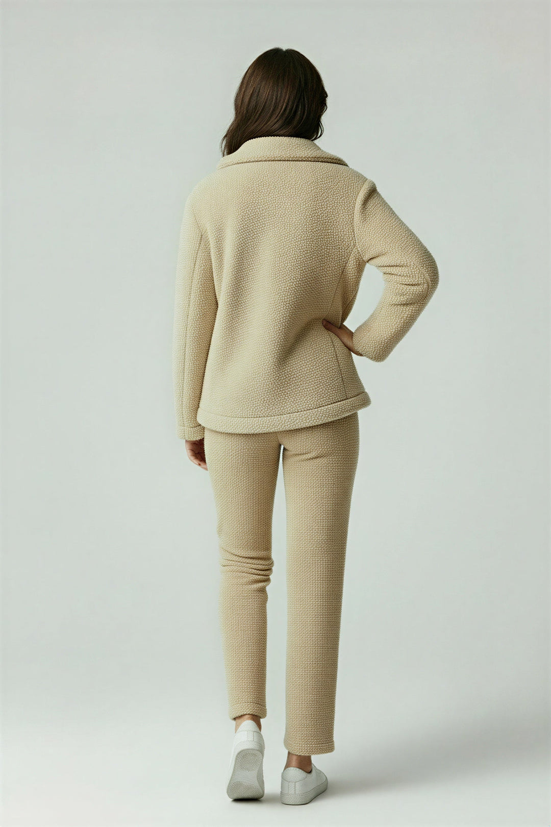 Soft, cozy women's oversized winter coat, designed for ultimate warmth & comfort. Stylish outerwear for women.