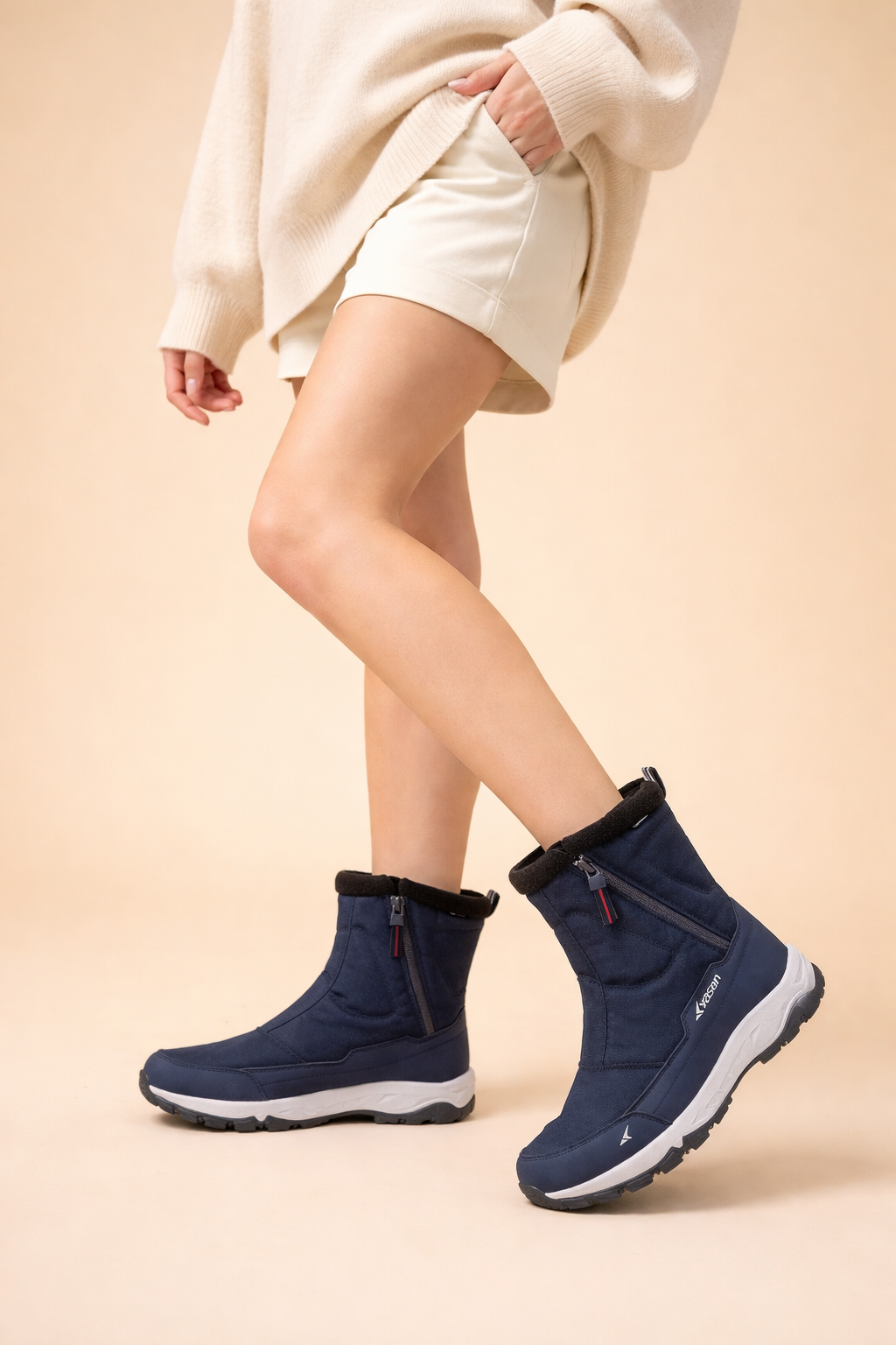 Women's cozy warm snow boots, waterproof & non-slip, designed for ultimate winter comfort & cold protection.