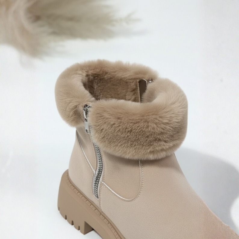 Warm women's winter boots, versatile and comfortable, featuring a luxurious plush lining