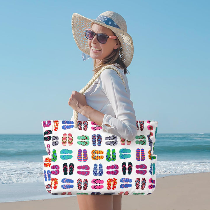 Spacious women's beach bag, sandproof lining & waterproof material.