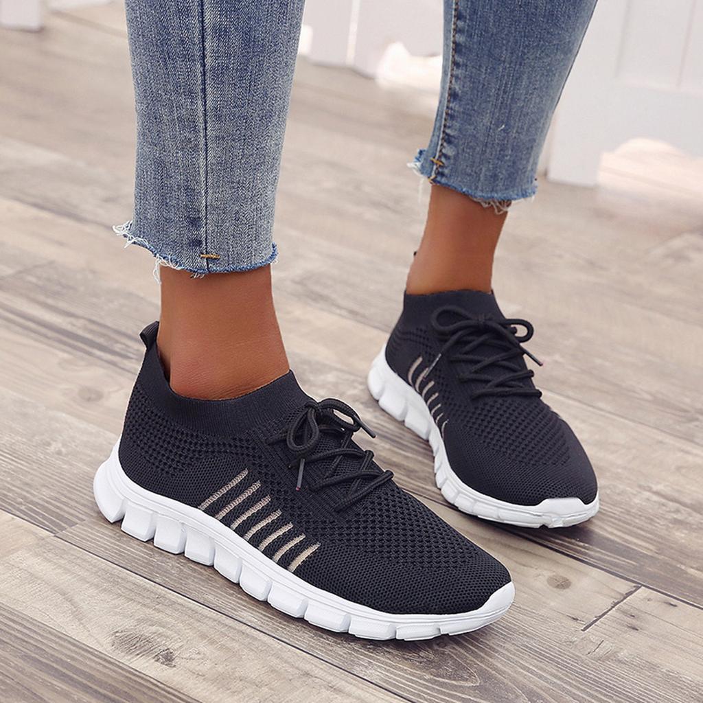 Close-up of the breathable mesh on women's orthopedic sneakers, designed for maximum comfort.