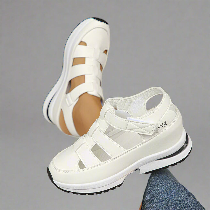 Breathable women's platform shoes featuring a unique cutout design, ideal for comfortable everyday spring fashion.