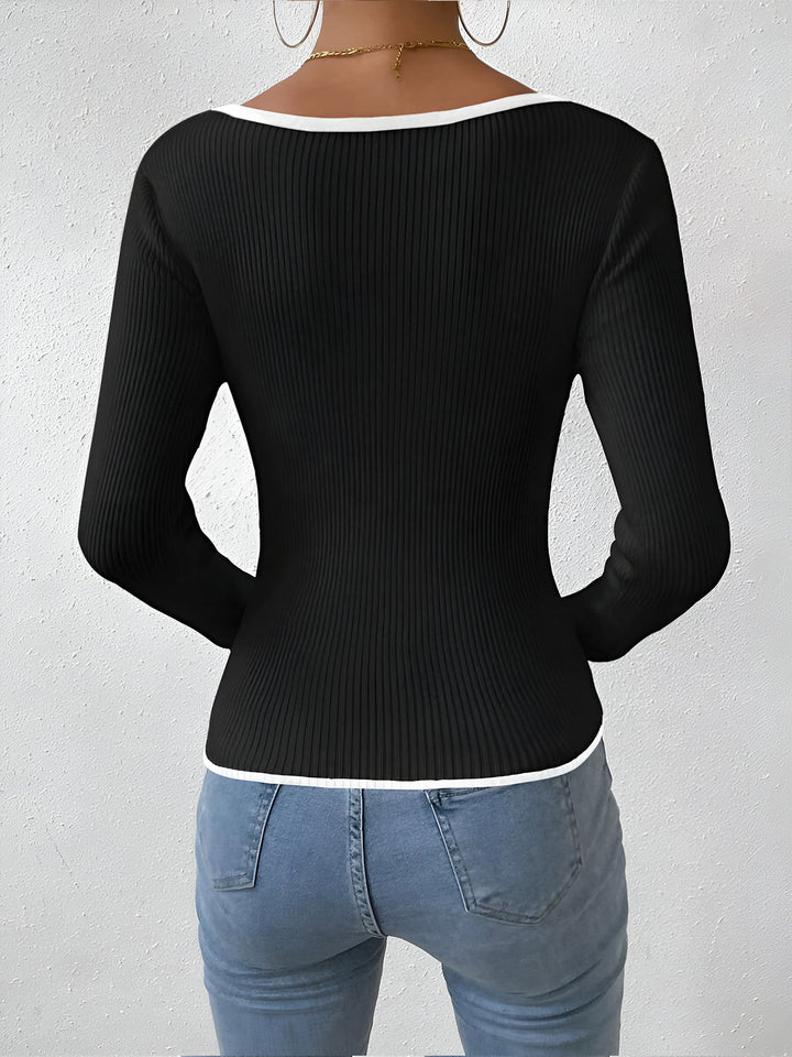 Casual yet chic women's knit sweater, perfect for winter, with eye-catching contrast trim