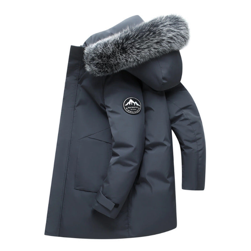 Cozy women's winter parka in black, featuring a soft faux fur-trimmed hood for warmth and elegance.