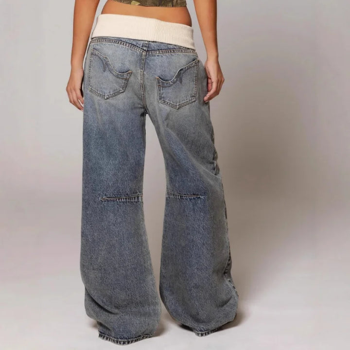 Casual women's wide leg denim pants. These vintage aesthetic baggy jeans have a distinct ribbed waistband.