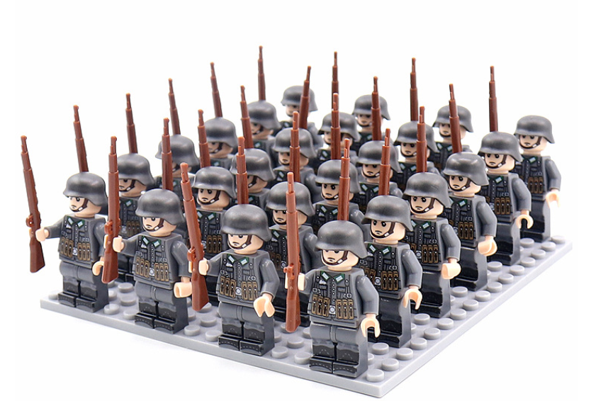 Kids' WWII military building blocks set, including diverse soldier figures for engaging construction and play.